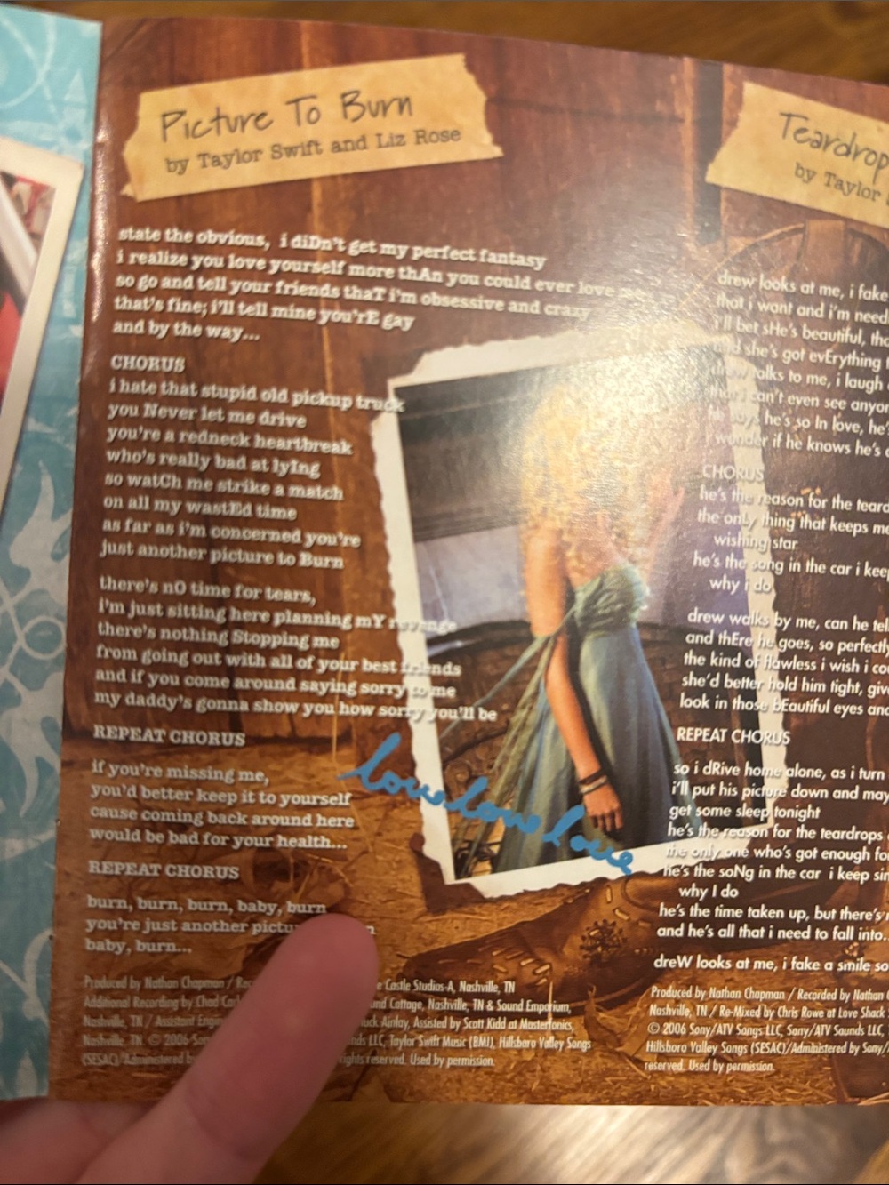Taylor Swfit limited edition debut uncensored - Picture 4 of 4